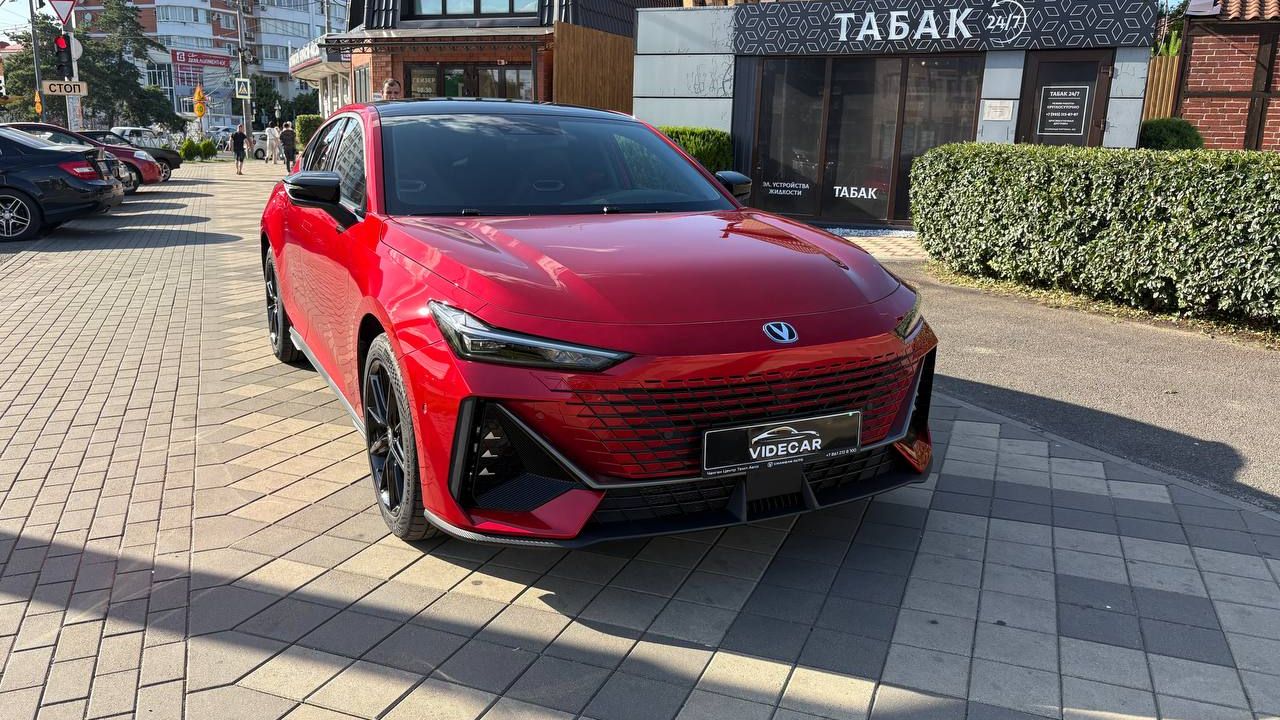 Аренда и прокат авто  Changan Uni V