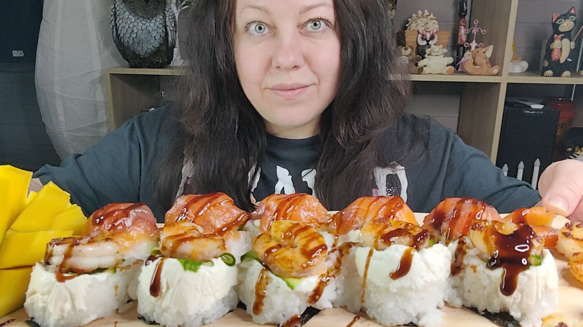 Мукбанг Роллы в коробке из под яиц- это невероятно быстро и красиво!