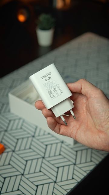 На что способен ультратонкий бюджетник TECNO SPARK Slim?