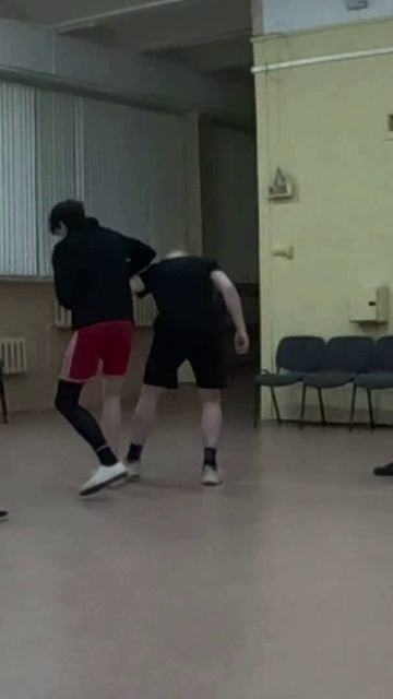 Рычаг руки внутрь.