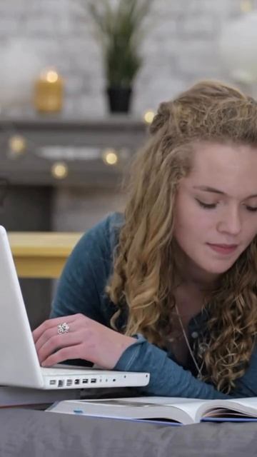 Москвичей в колледжи!