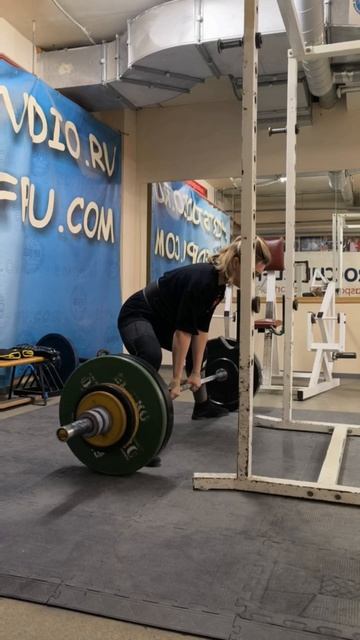 Анюта 44 кг тянет 100 кг на 2 раза. Спортстудия силового тренинга