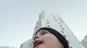 первое видео на улице с друзьями делаем обзор на восьмидесятого Томаса