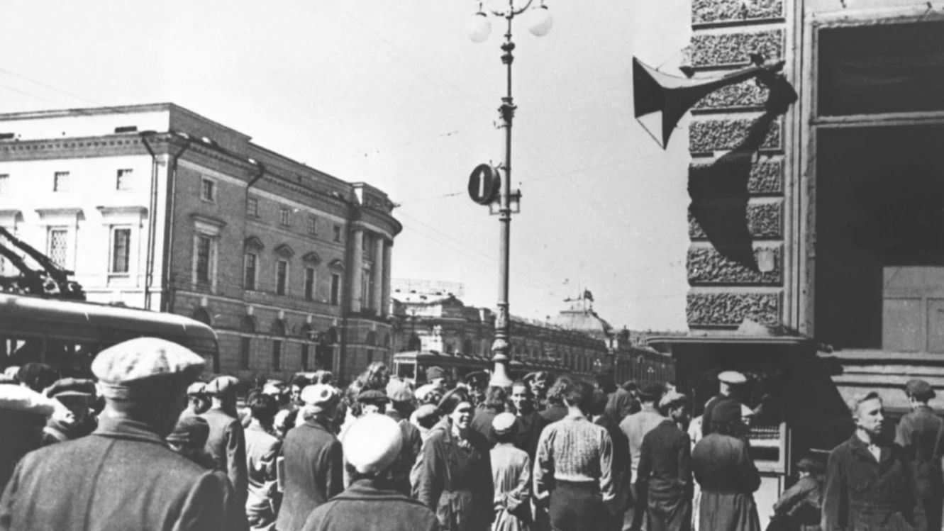 Урок-портрет «Имя на обелиске…»