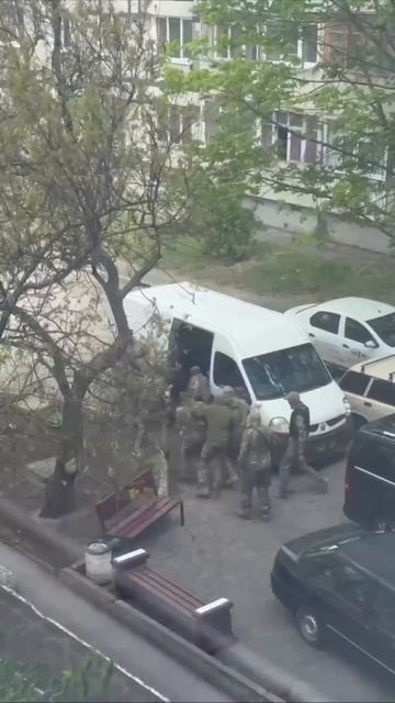 Вынос тела карателями ТЦК. Украинский не доброволец.