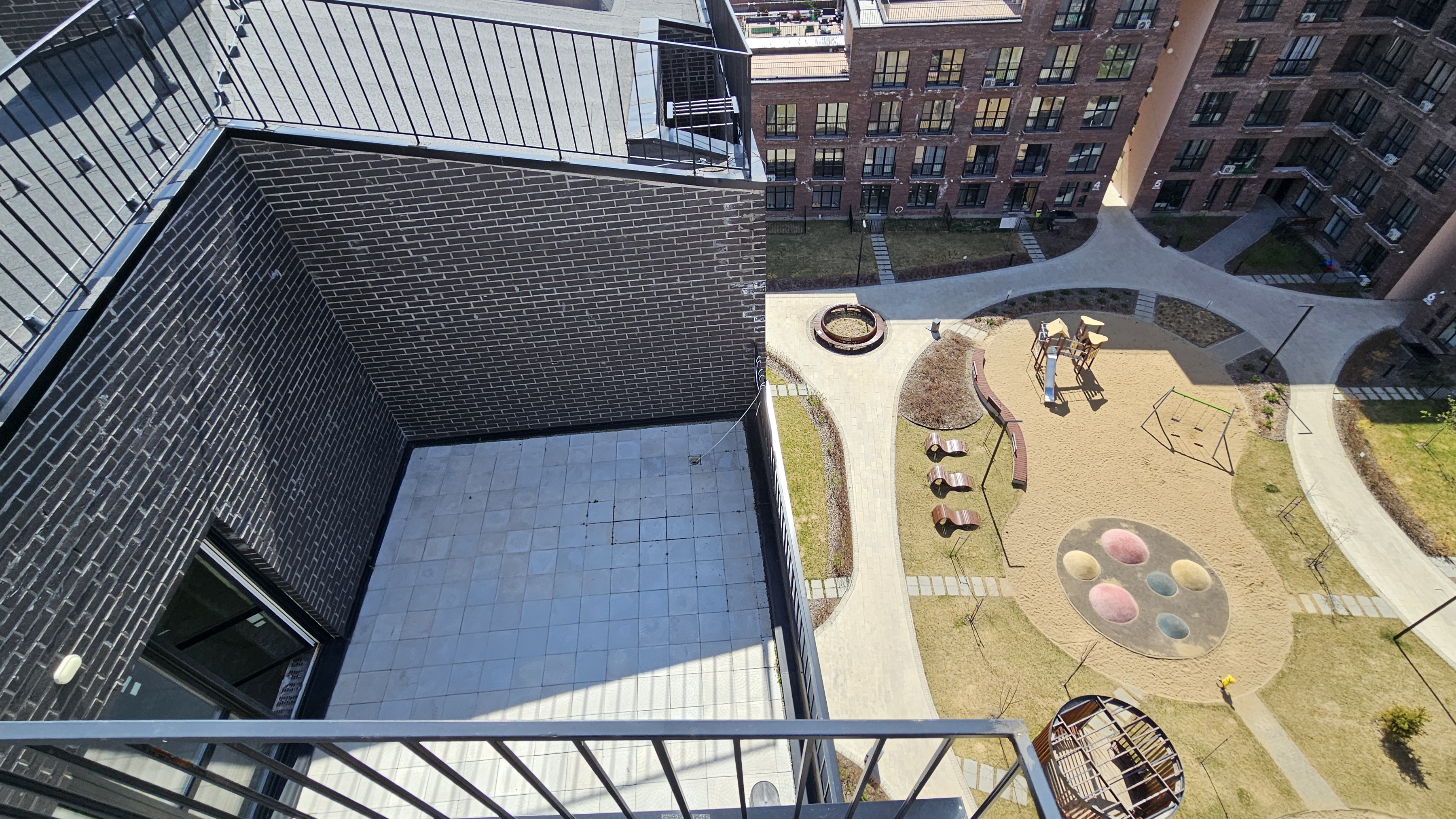 Двухуровневая + терраса + зенитное окно, второй свет 7 метров!