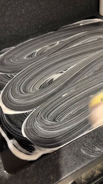 Приехали 🚗 раковина в налёте 😬 сделали идеально ✨ клиент взял кухню со скидкой 30% 🔥