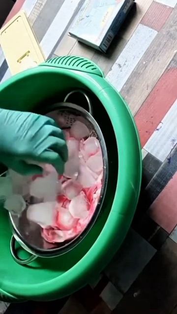 Окрашивание ткани в ледяной технике