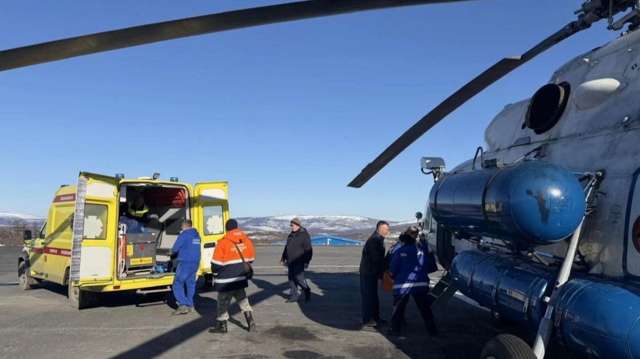 Спасатели продолжают поисковую операцию на месте обрушения рудника в Магаданской области