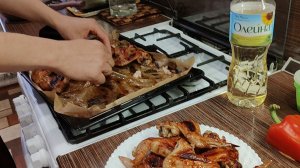 Вкусный ужин/ Запечённые крылышки/ Общение/ Красный бархат/