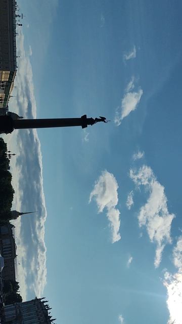 Прекрасные виды Санкт-Петербурга, Гостинный двор и здание Эрмитажа.