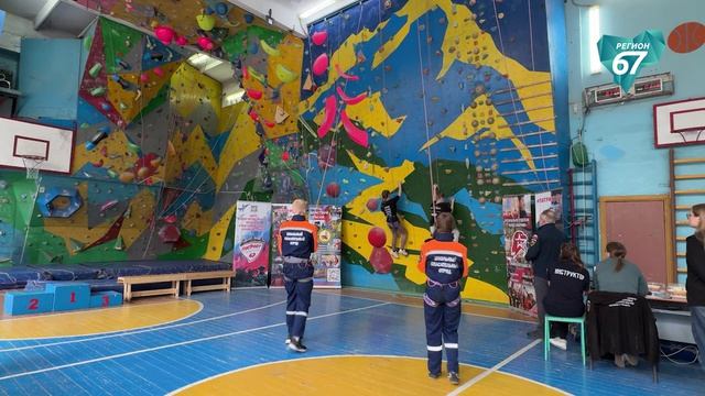В Смоленске прошёл турнир по скалолазанию