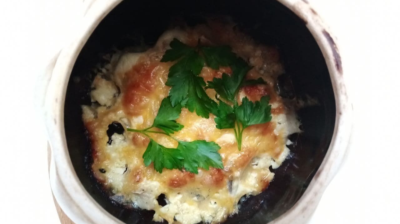 Нежный жюльен из белой рыбы