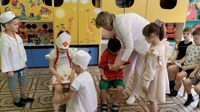 Учимся оказывать первую медицинскую помощь.