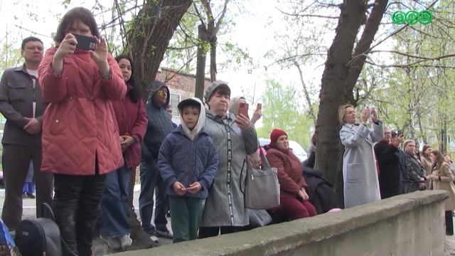 В Уфе провели первый персональный «Парад у дома ветерана»