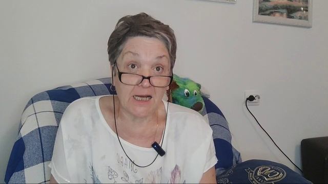 МУЖЧИНЫ СДЕРЖИВАЙТЕ ЭМОЦИИ  ЖЕНЩИНЫ ФЛИРТУЙТЕПОНЯТИЕ СЧАСТЬЯ 