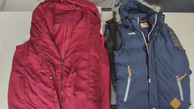 Лот 161 Жилетки м_ж Германия ЭКСТРА 1040р_кг 12,5кг 28ед