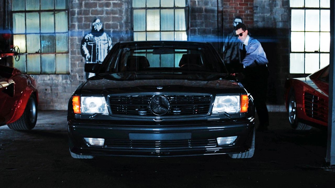 На Mercedes-Benz 560 SEC AMG 6.0 Wide-Body 1989 до места назначения