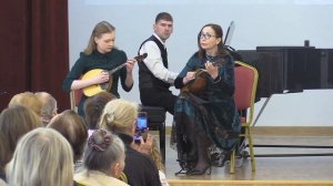 Еврейская народная песня «Тум балалайка».