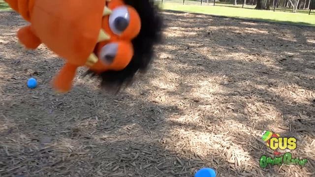 Gus The Gummy Gator Ryan's World EGGstravaganza Build-a-Ryan Toys ! Easter Egg Hunt At Playground !