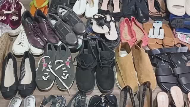 Лот 151 Обувь Англия м-ж 1180₽-кг 37 ед 18,1 кг