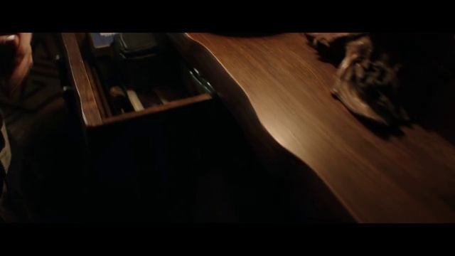 Вышел новый трейлер Обители зла от режиссёра Зака Креггера. 

Residentevil horror