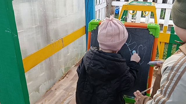 СМОТРИМ БАНИ, ЖАРИМ ШАШЛЫКИ. .