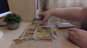 Как он поведет себя дальше в ситуации между вами? Таро расклад