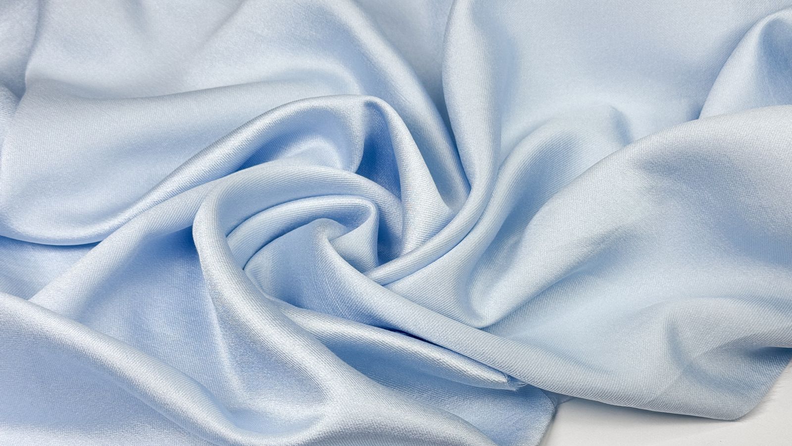 Плательная вискоза с напылением Небесный