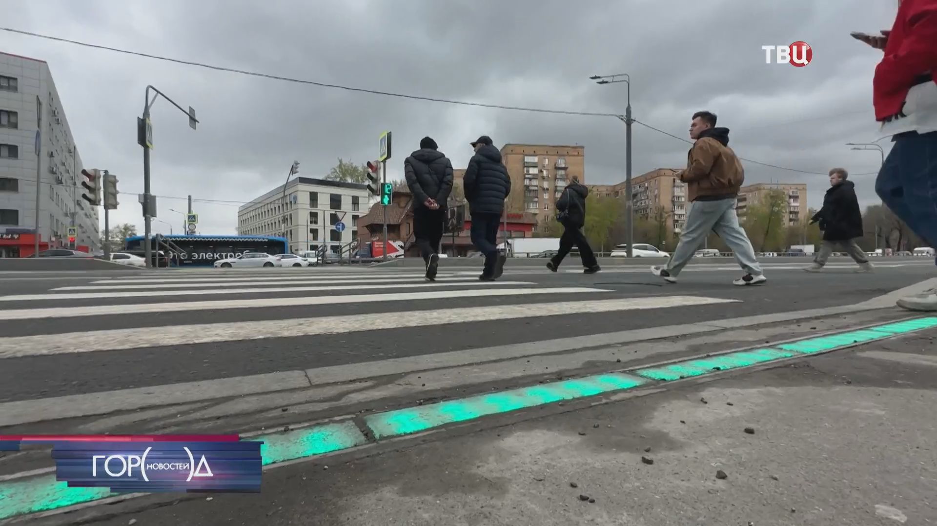 В Москве появилась новая подсветка, дублирующая сигнал светофора