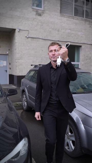 Даже покупку квартиры спокойно отметить не получится…