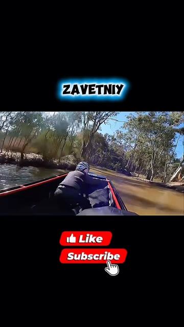 Эндуро на лодке с летающей девушкой😅