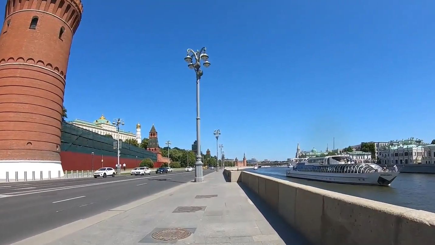 Кремлёвская набережная