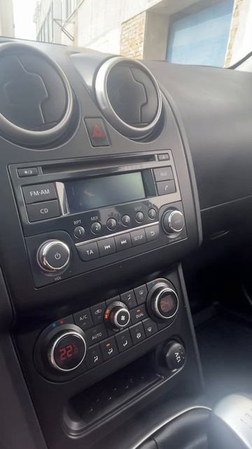 Nissan Qashqai+2 Кроссовер 1.6 MT 2013г