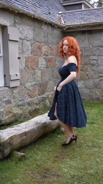 B4d6937019b1a79f3799e18d2978d074_720w