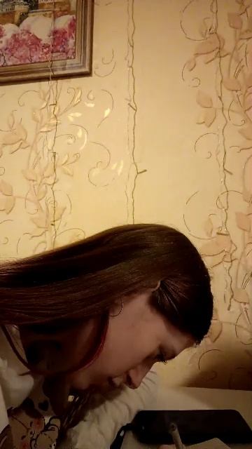 Приветики 😊🫶,рисую ,балтаем ,играем