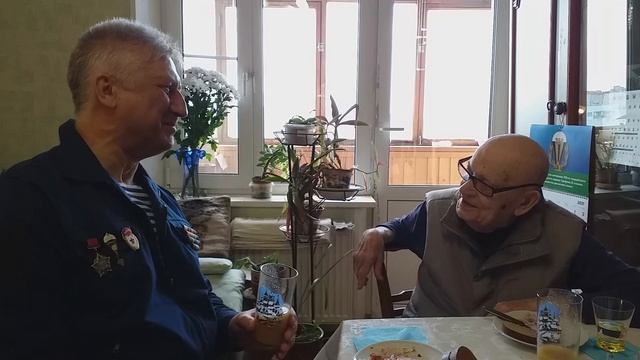 Первый пошёл