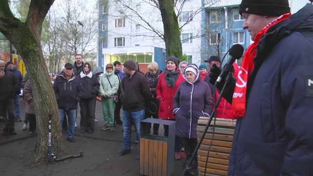 Снести гаражи чтобы сделать паковку?