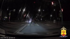В Чебоксарах полиция установила водителя «Дастера», чуть не сбившего женщину с детьми на переходе