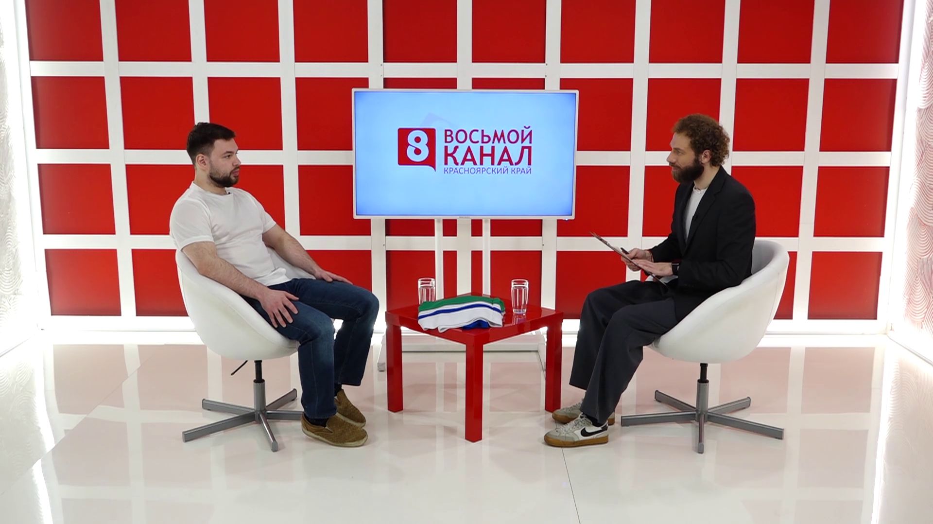 Интервью на 8 канале. Артур Лукава. Артем Суяргулов.