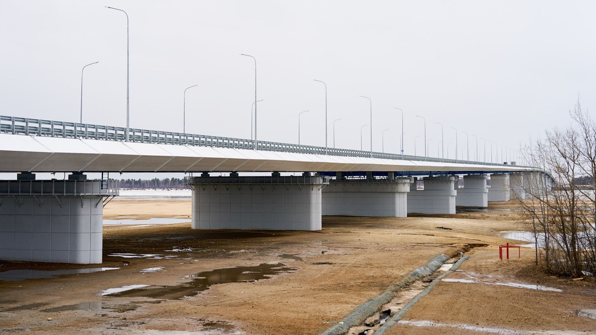 Руслан Кухарук и Магомедсалам Магомедов осмотрели сургутскую «Звезду Оби»