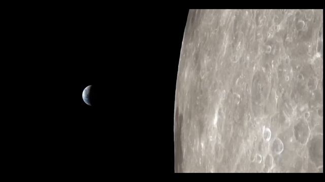 Почему луна не падает на землю