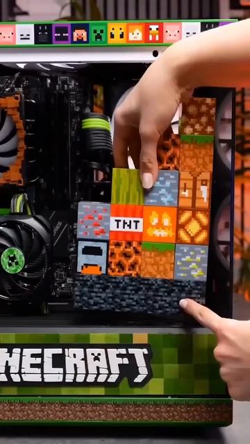 игрок сделал системный блок для компьютера в стиле Minecraft