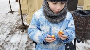 Наш уличный мукбанг😄А вы пробовали сырные палочки?Я такие первый раз попробовала 😄🎉
