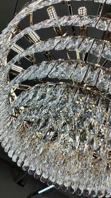 Люстра из серии Felicia.