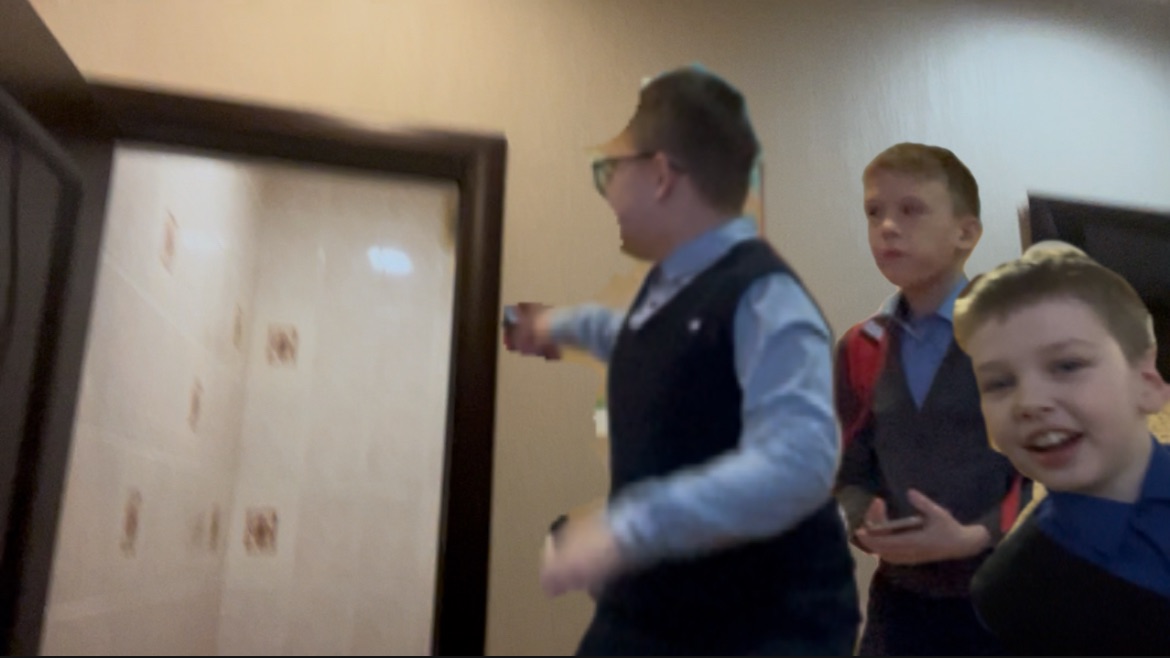 Не доигрался на перемене коридоре