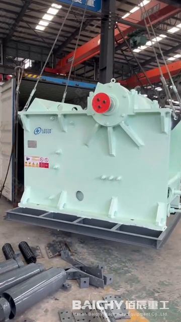 Щековая дробилка PE600x900