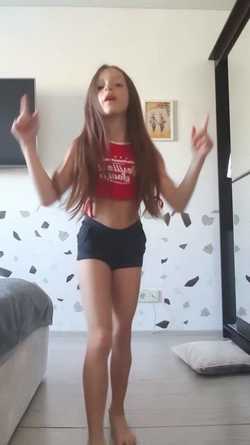 Ну сегодня у нас весь день танцы