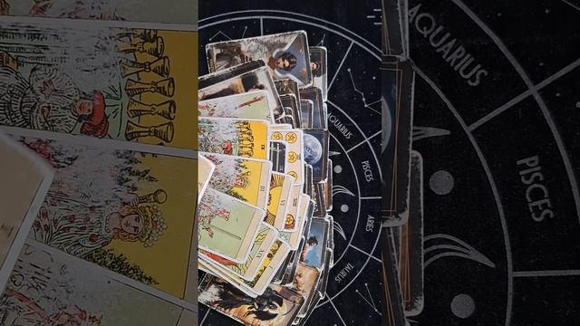 ТАРО РАСКЛАД\ КОМУ УЖЕ НЕ ДО СМЕХА ?!