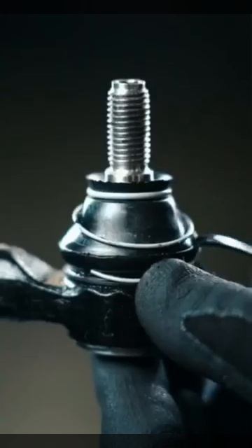 Дельный совет 😉

Хомут вполне себе можно использовать и для таких нужд, посмотрите